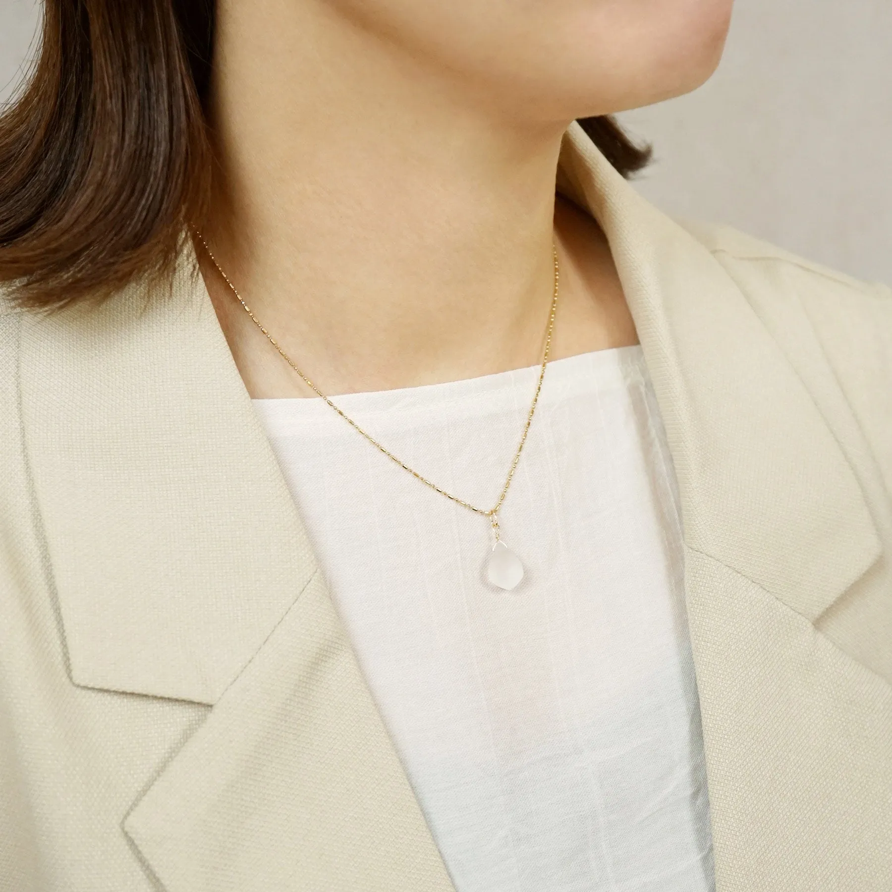 10K White Quartz Necklace Charm (Yellow Gold)