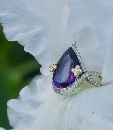 Flower Dance Ring – Diamond & Amethyst  