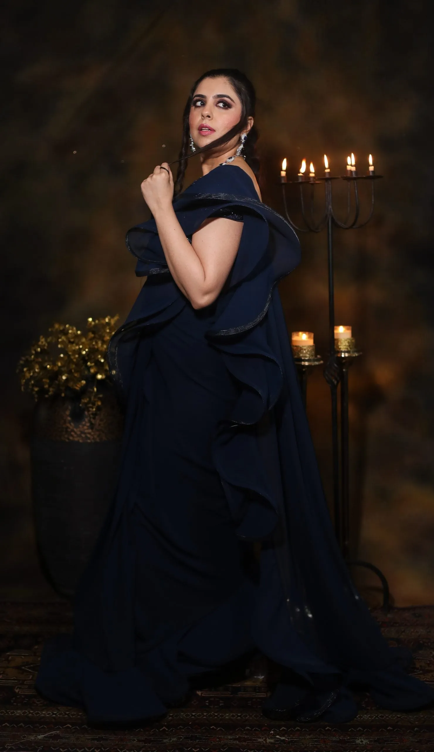 JADE IN ESSENCE OF NAVY BLUE