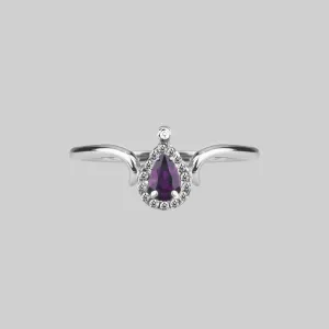 MONTAGUE. Amethyst Teardrop Silver Ring