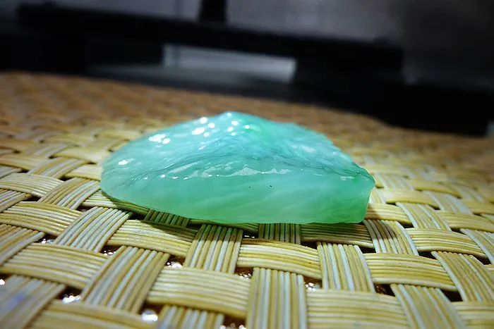 Natural Jade Rough Jadeite Raw (18g,3.6X3X0.7cm)