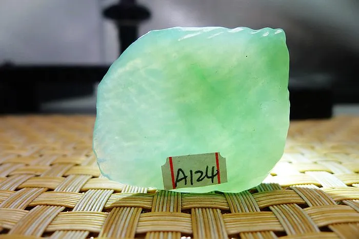 Natural Jade Rough Jadeite Raw (18g,3.6X3X0.7cm)