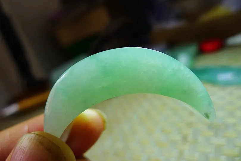 Natural Jade Rough Jadeite Raw (19.6g,3.7X1.7X1cm)