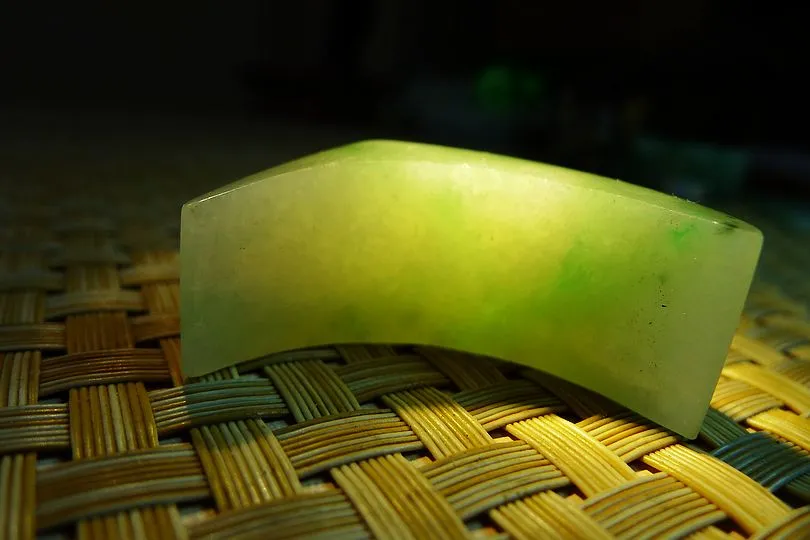 Natural Jade Rough Jadeite Raw (19.6g,3.7X1.7X1cm)