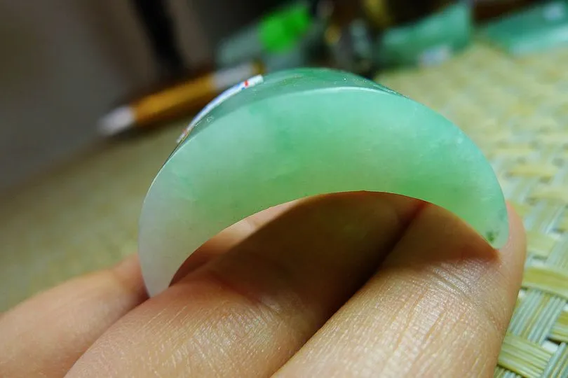 Natural Jade Rough Jadeite Raw (19.6g,3.7X1.7X1cm)