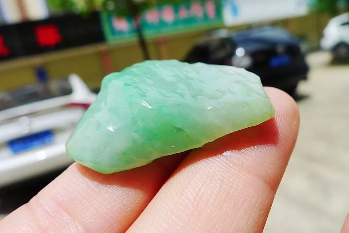 Natural Jade Rough Jadeite Raw (19g,3.5X2.8X1cm)