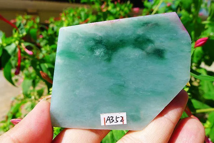 Natural Jade Rough Jadeite Raw (95g,6.6X5.2X0.9cm)