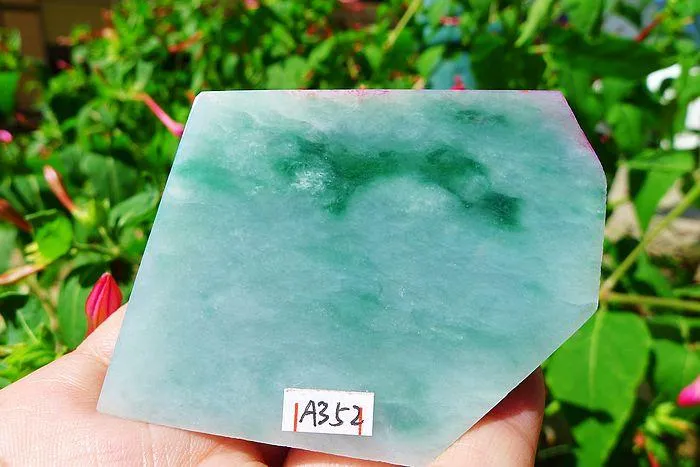 Natural Jade Rough Jadeite Raw (95g,6.6X5.2X0.9cm)
