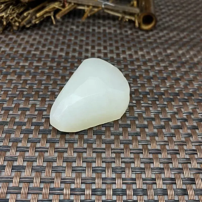 Natural Kunlun Jade Rough Nephrite Raw (40g,4.8X3.0X1.6cm)