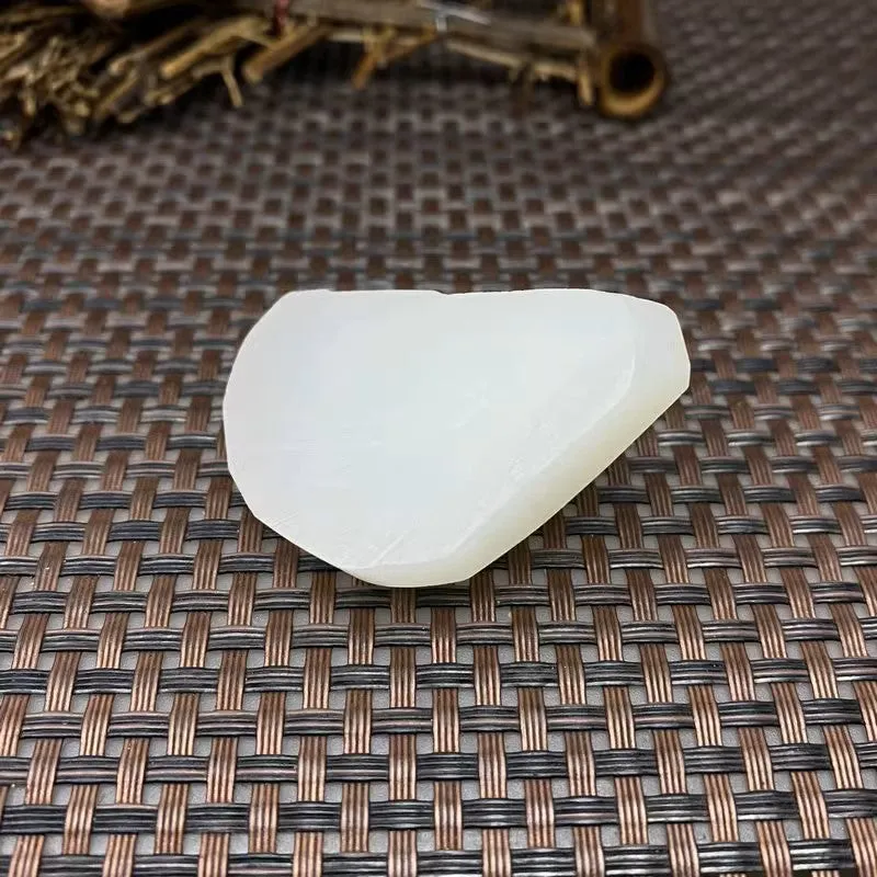 Natural Kunlun Jade Rough Nephrite Raw (40g,4.8X3.0X1.6cm)