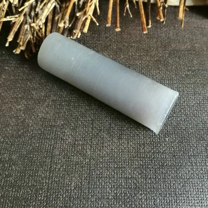 Natural Kunlun Jade Rough Nephrite Raw (46g,6.1X1.8cm)