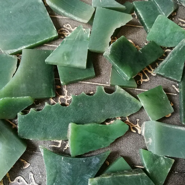 Natural Kunlun Jade Rough Nephrite Raw 550g