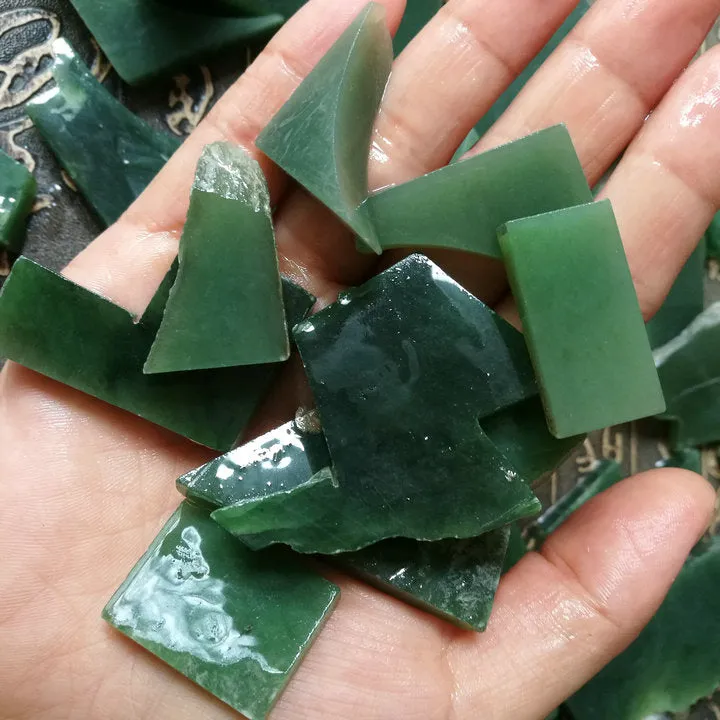 Natural Kunlun Jade Rough Nephrite Raw 550g