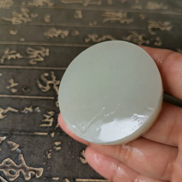 Natural Kunlun Jade Rough Nephrite Raw (73g, 4.9X4.9X1.3cm)