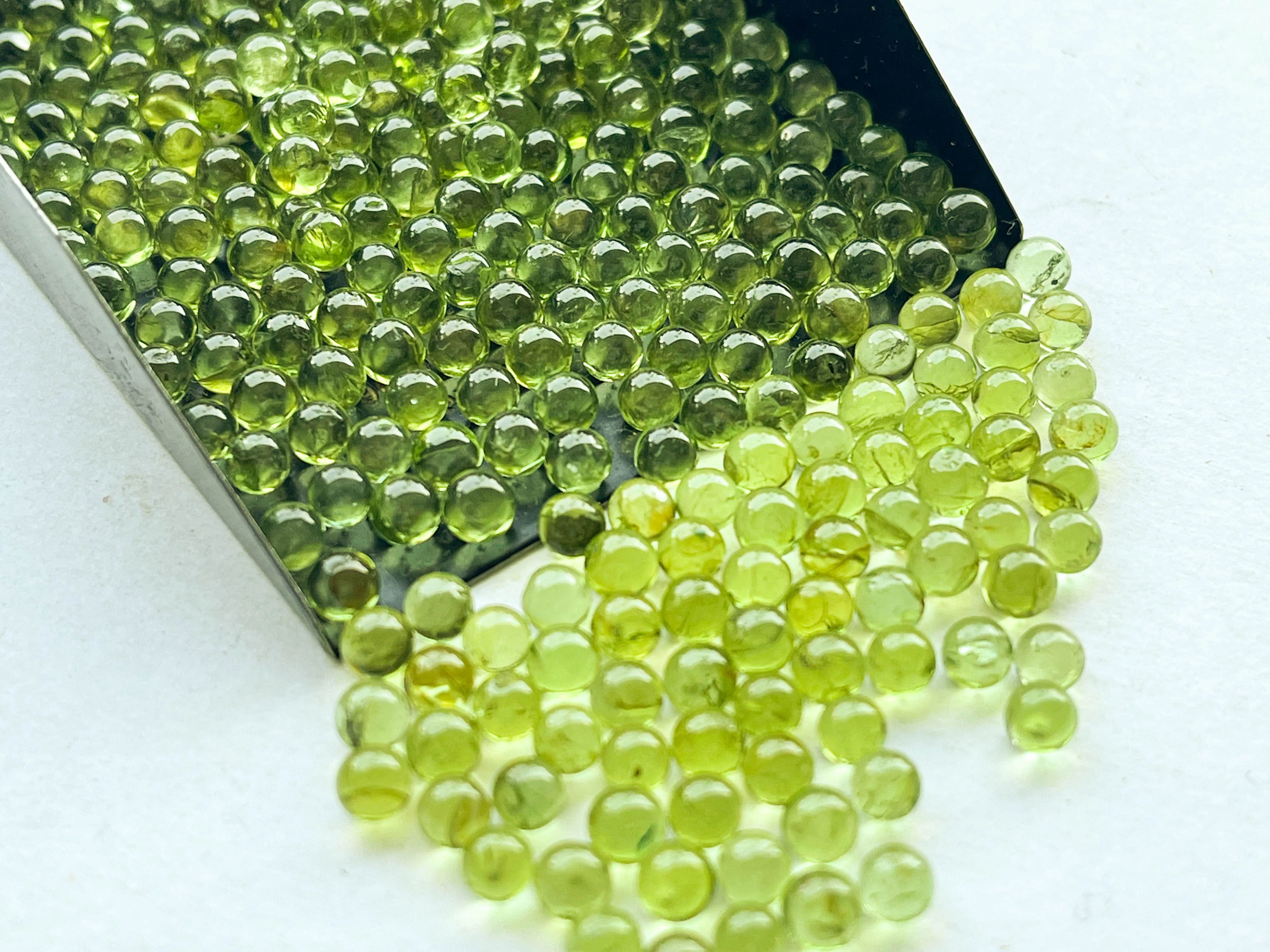 Peridot Smooth Round Spherical Shape loose stone