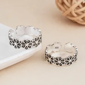 Silver Floral Bliss Toe Ring
