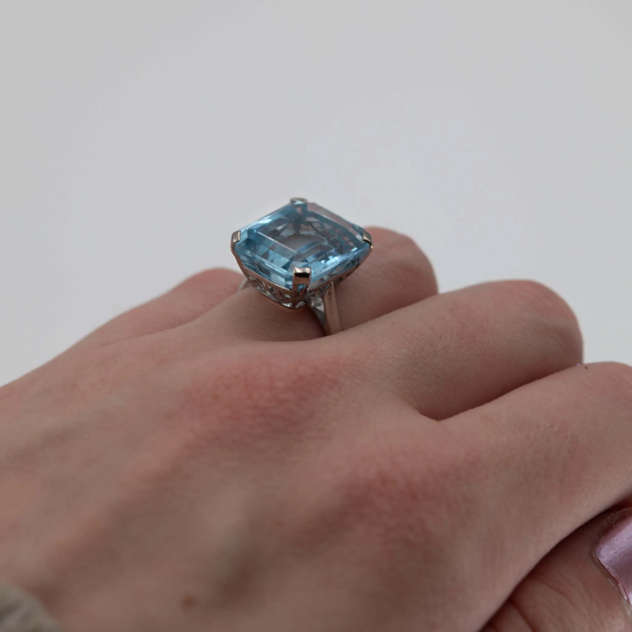 Vintage Platinum 13 Carat Aquamarine Ring